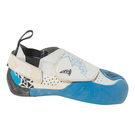 13Blue/White