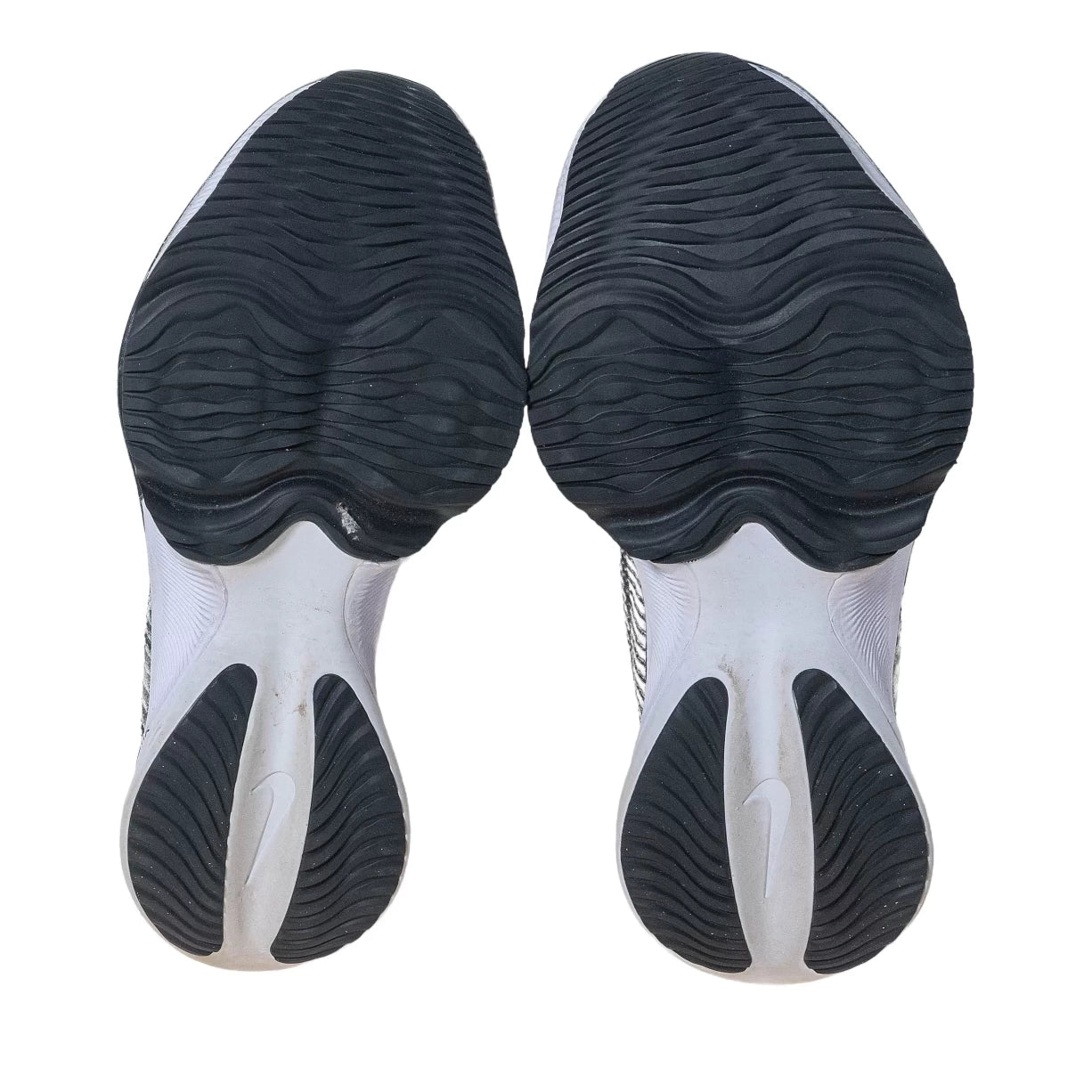 Estimated 9-9.5Black