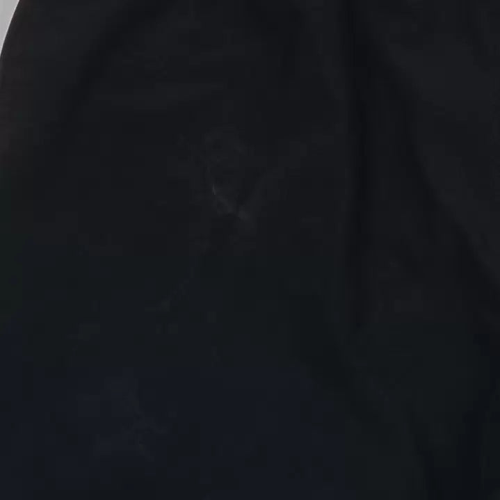 32Black