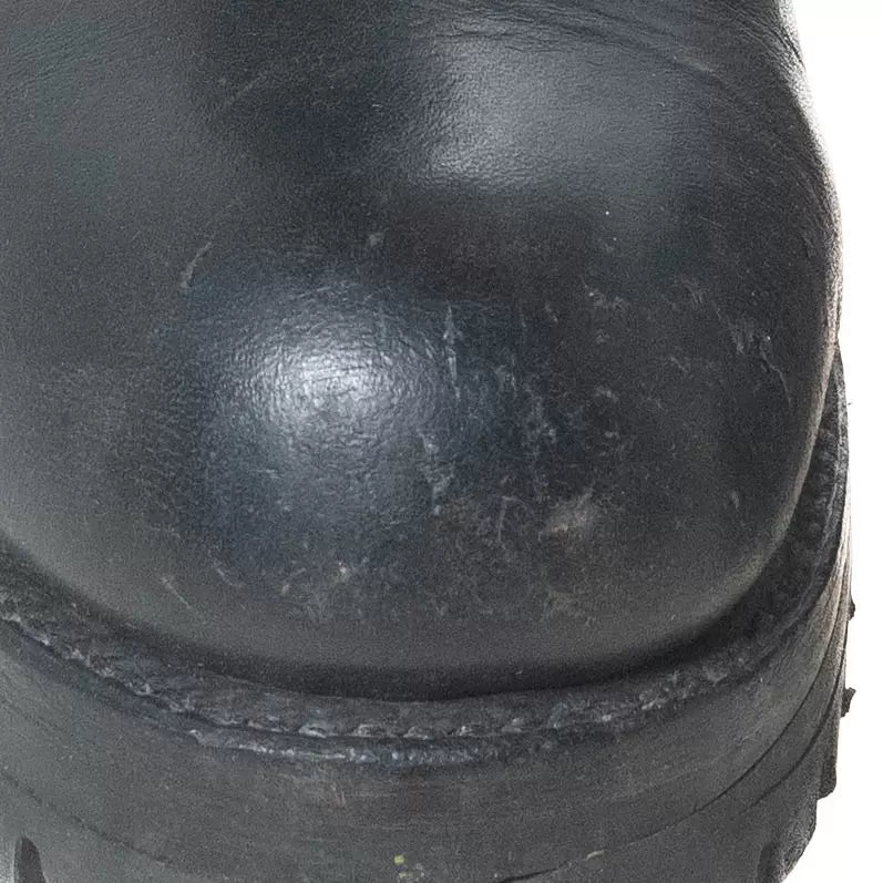 8.5Black