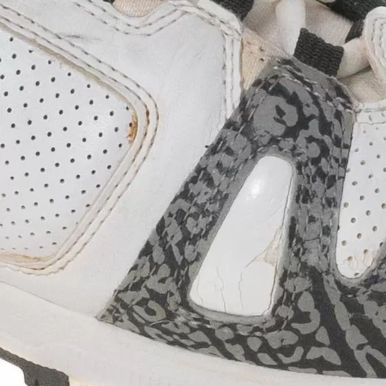 12Gray/White