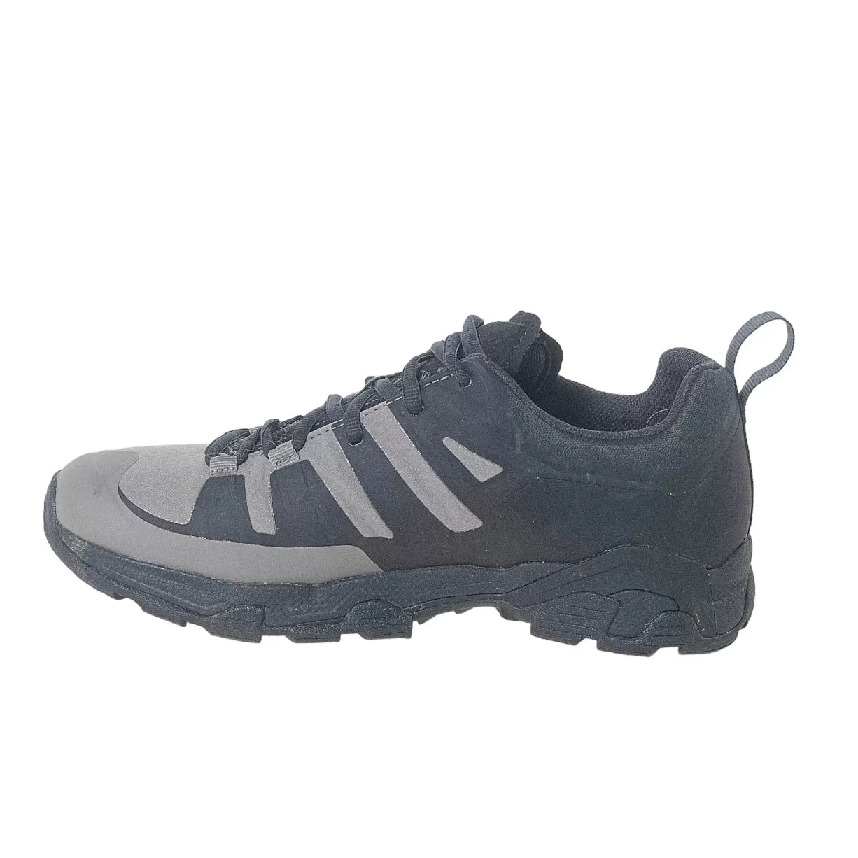 8Black/Gray