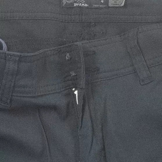 4 - ShortBlack