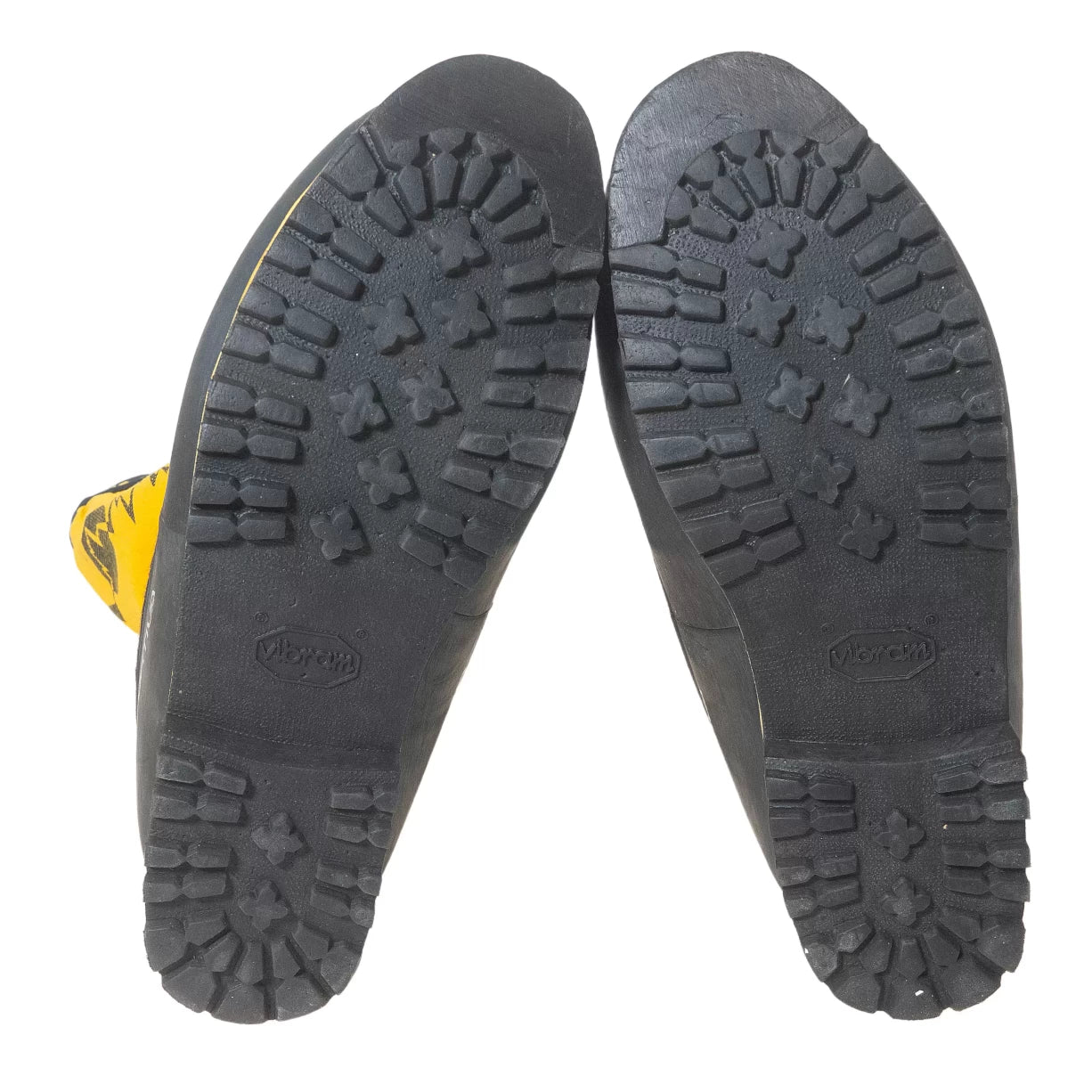 46Black/Yellow