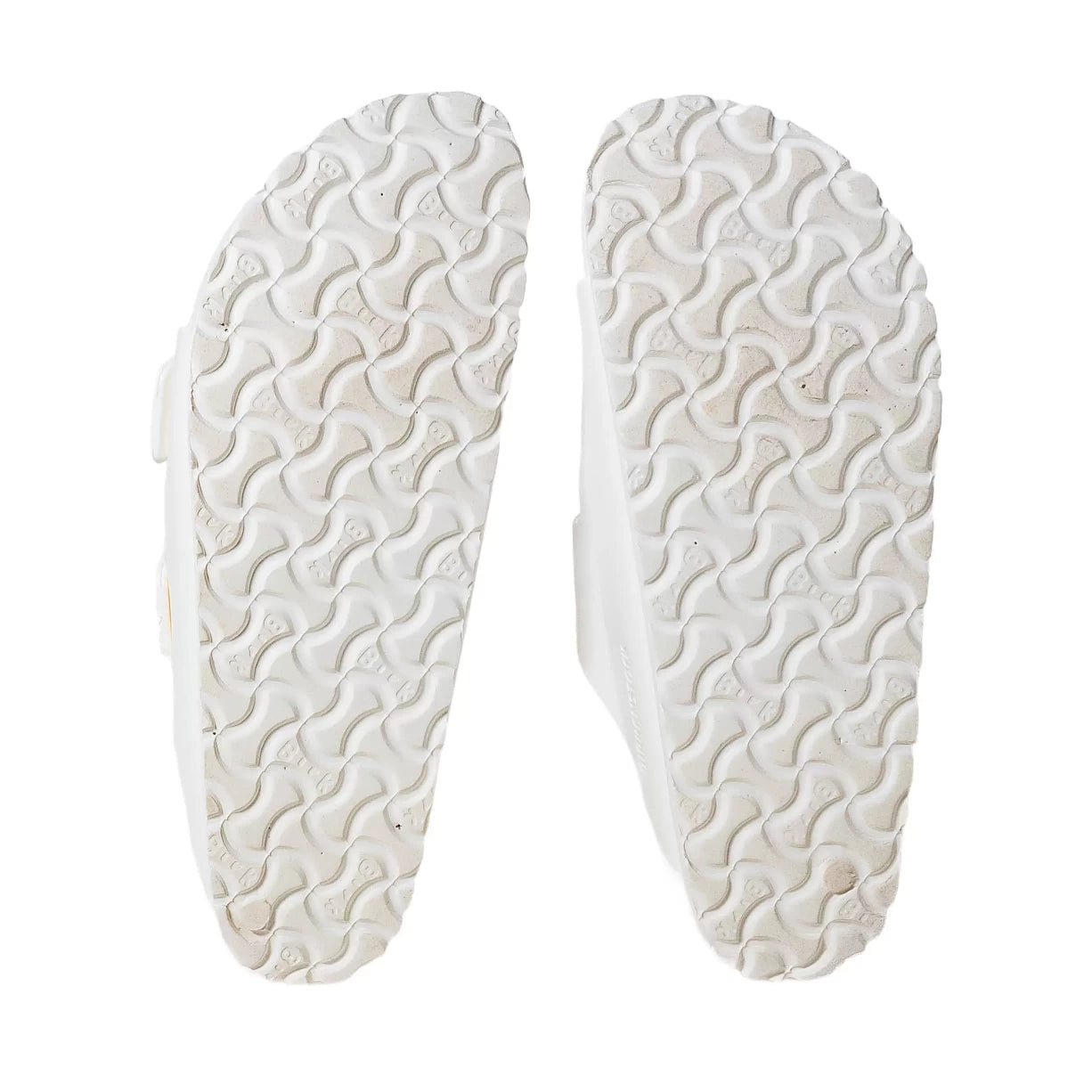 39.0White