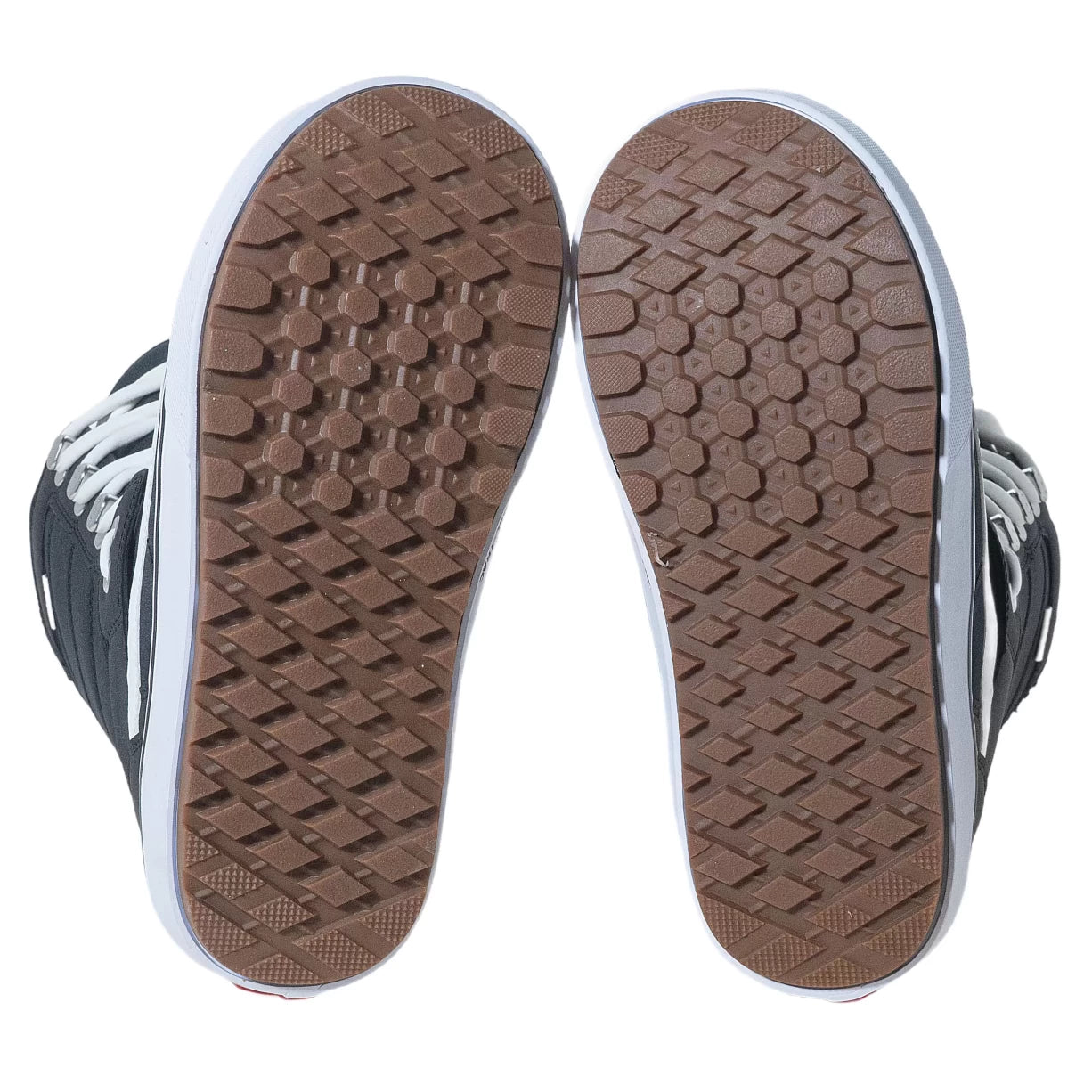 7.5Black/White