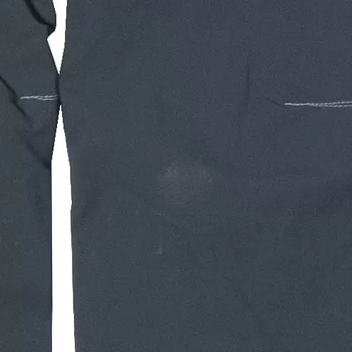 34" x 32"Black