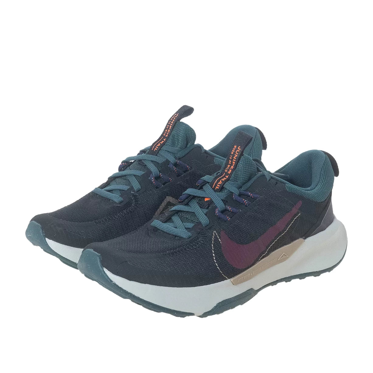 8Black/Teal