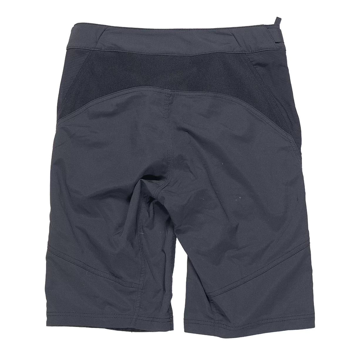 32Black
