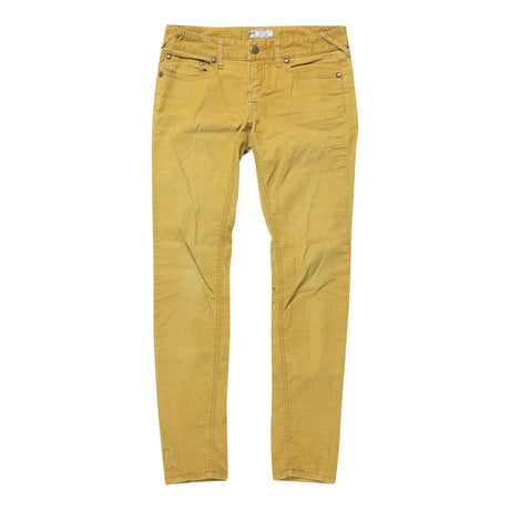 28Yellow