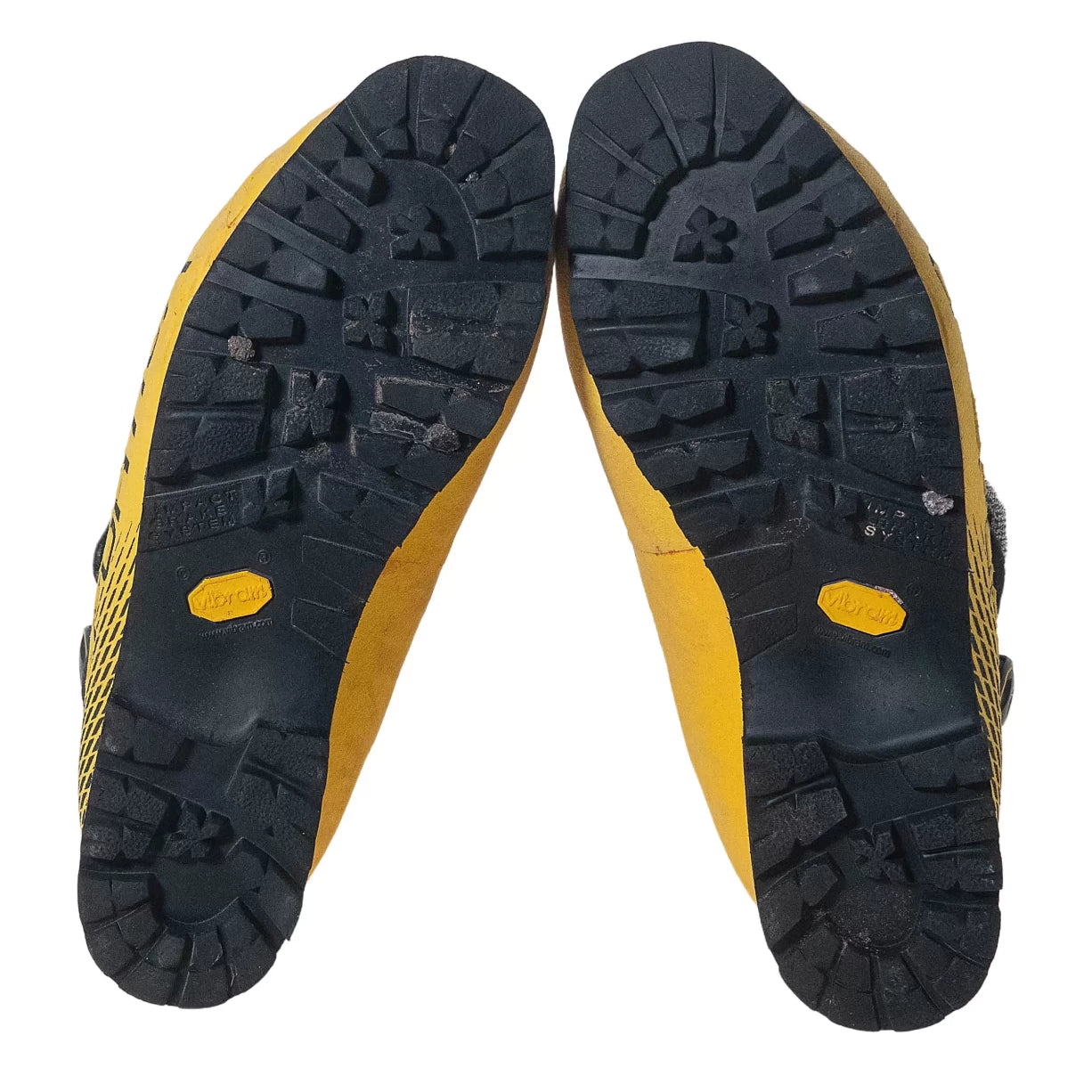 40Black / Yellow