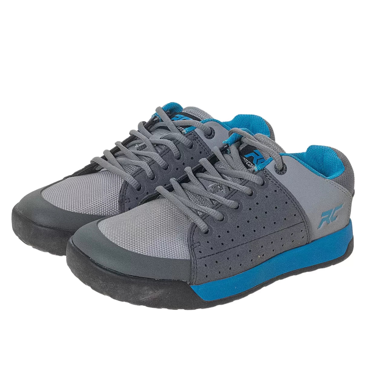 36.0Gray/Blue