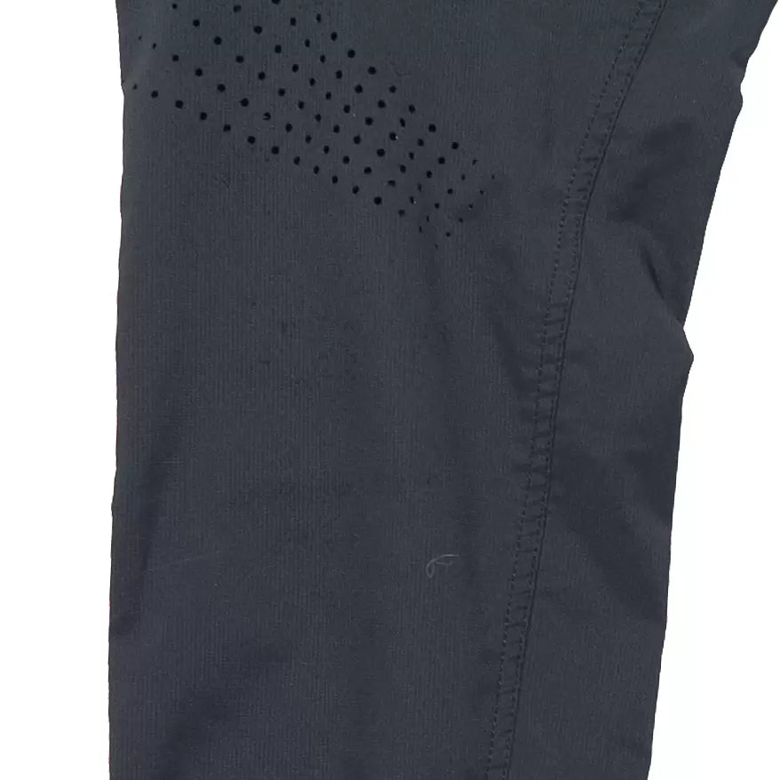 32Black