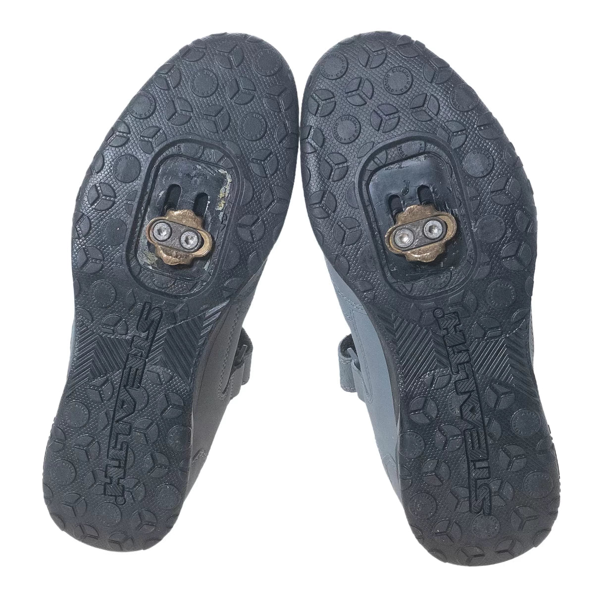 7.5Grey