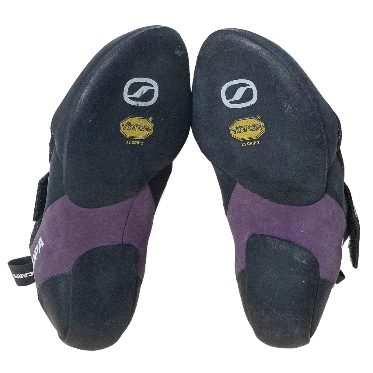 39.0Black