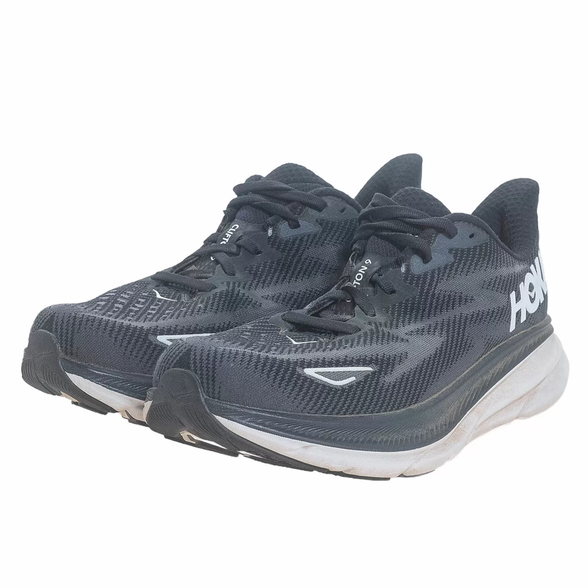 9.5 WBlack/White