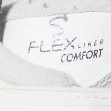 24.5Black/White