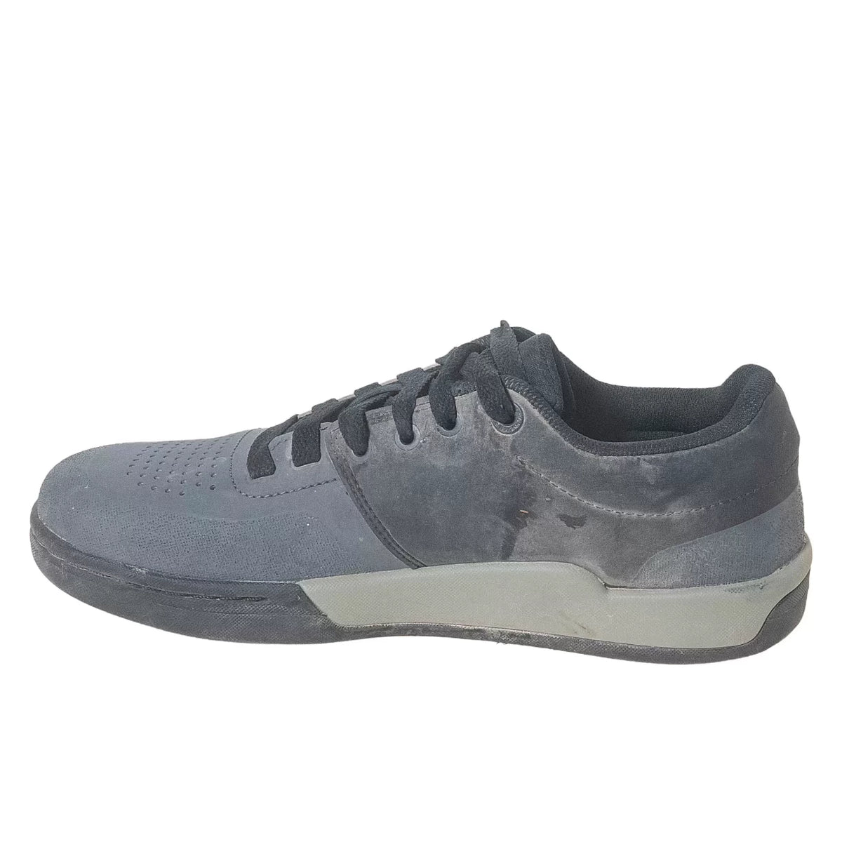 9.5Grey