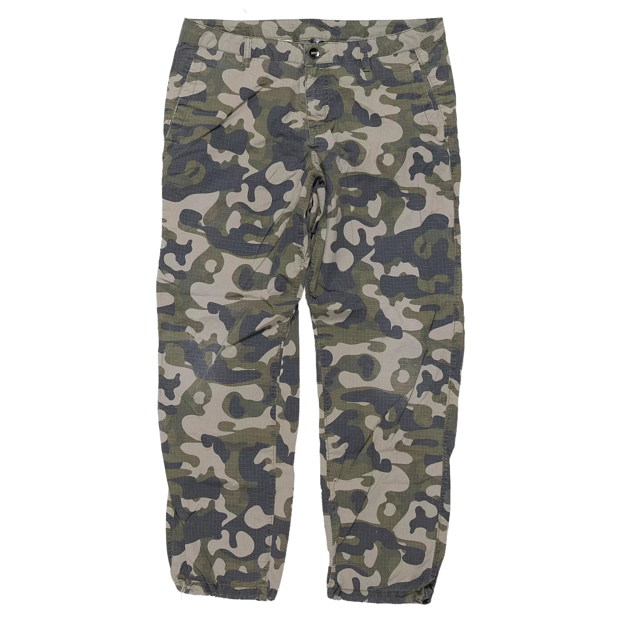 34" x 30"Camo