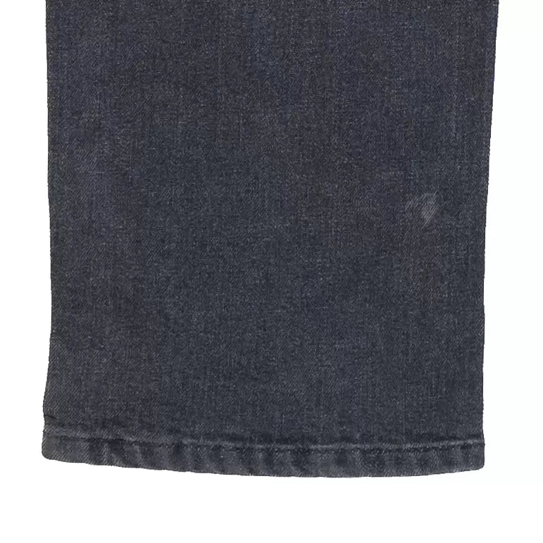 32Black