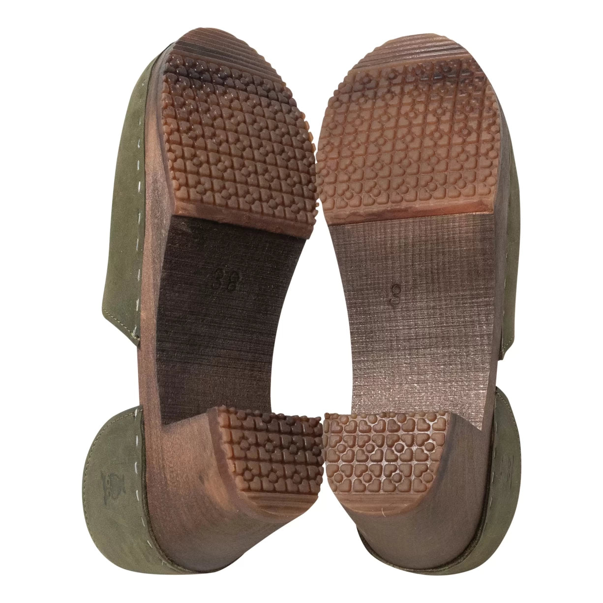 38Olive