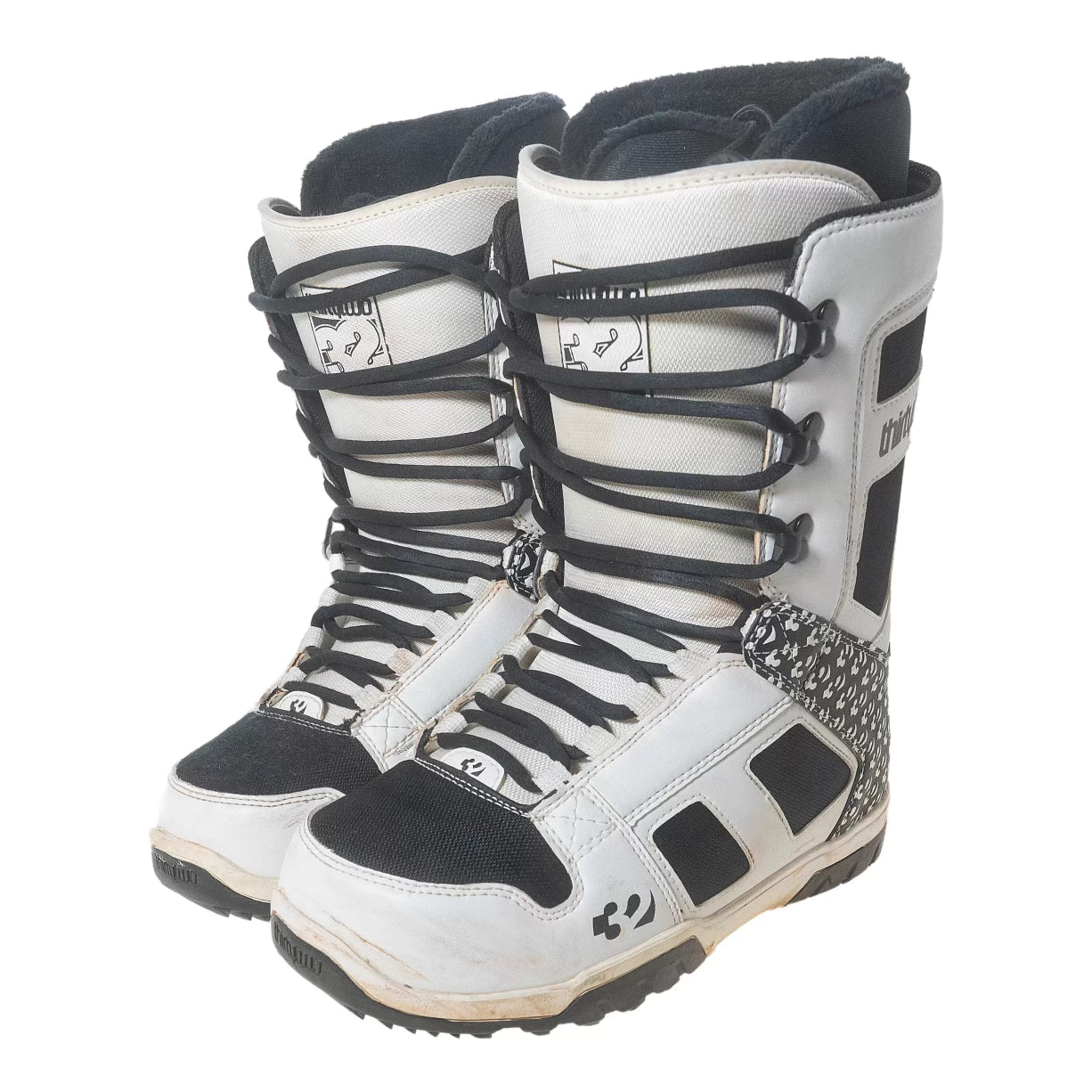 11Black/White