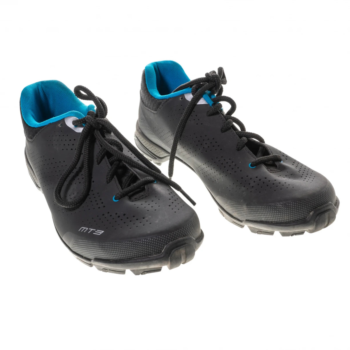 46Black/Blue