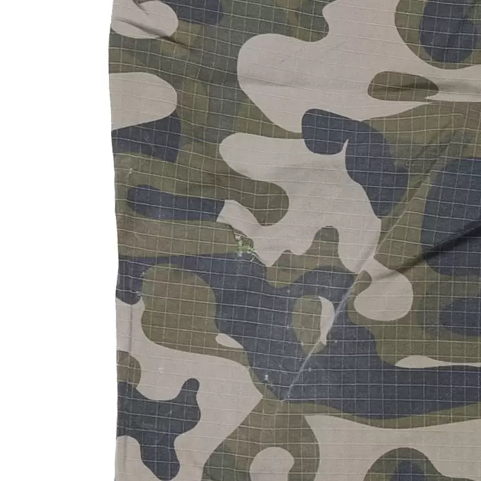 34" x 30"Camo