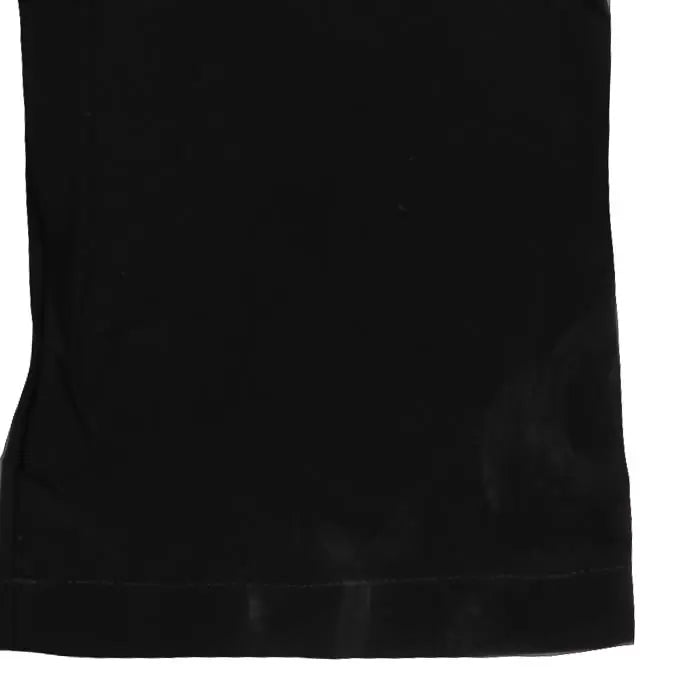 32Black