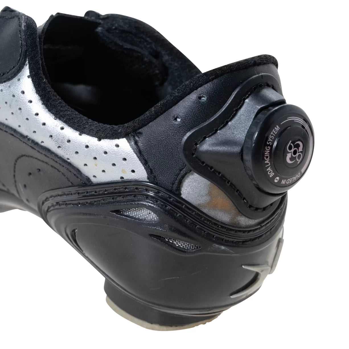 39.0Black/Silver