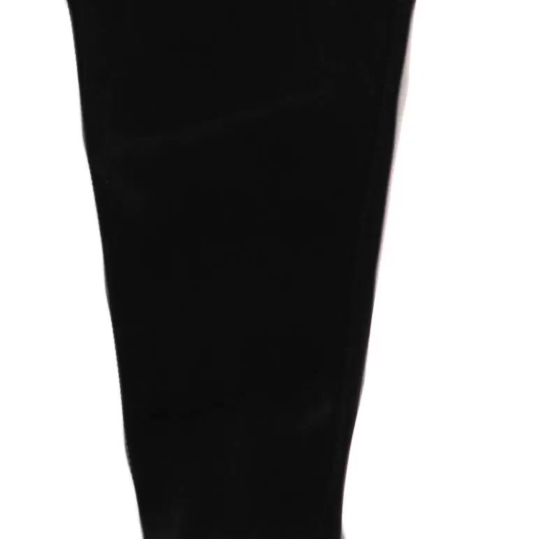 16Black