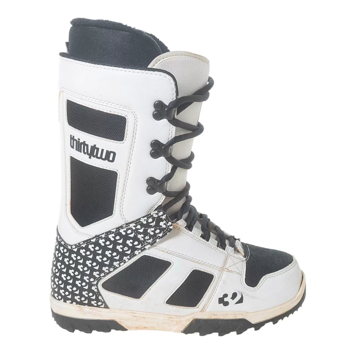 11Black/White
