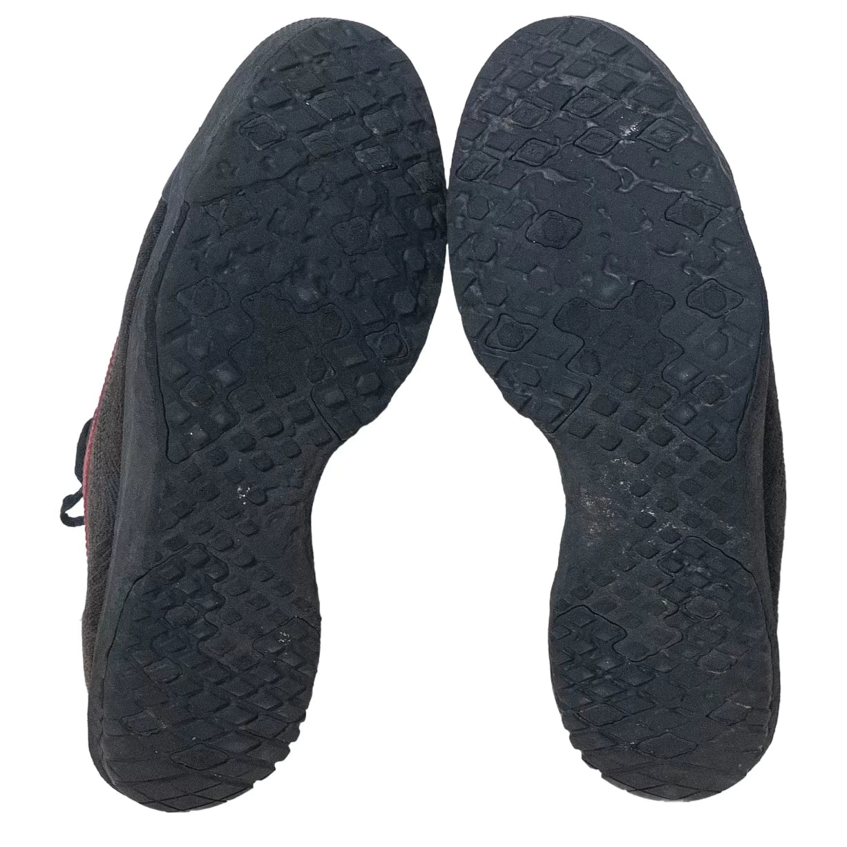 12Black/Red