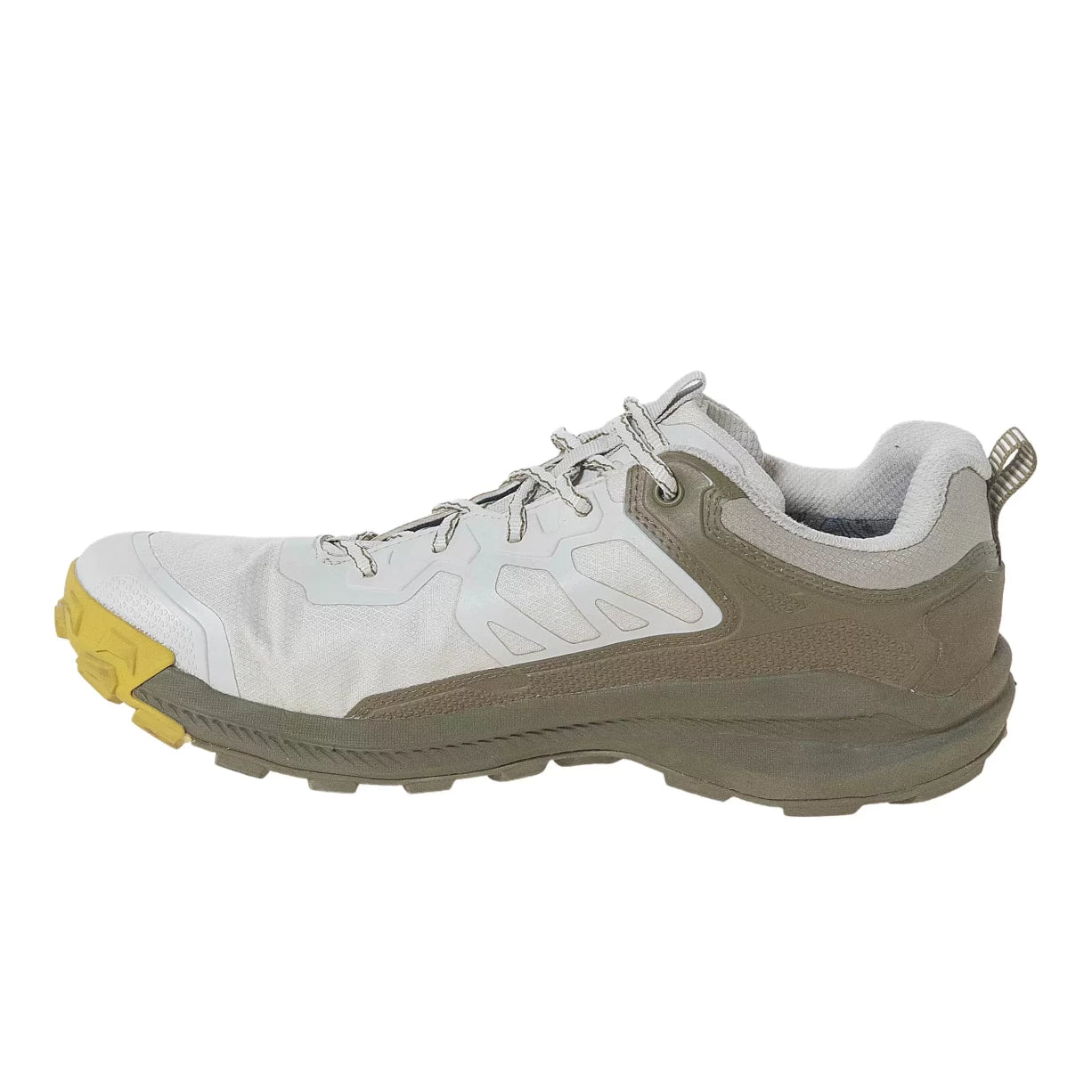 11White