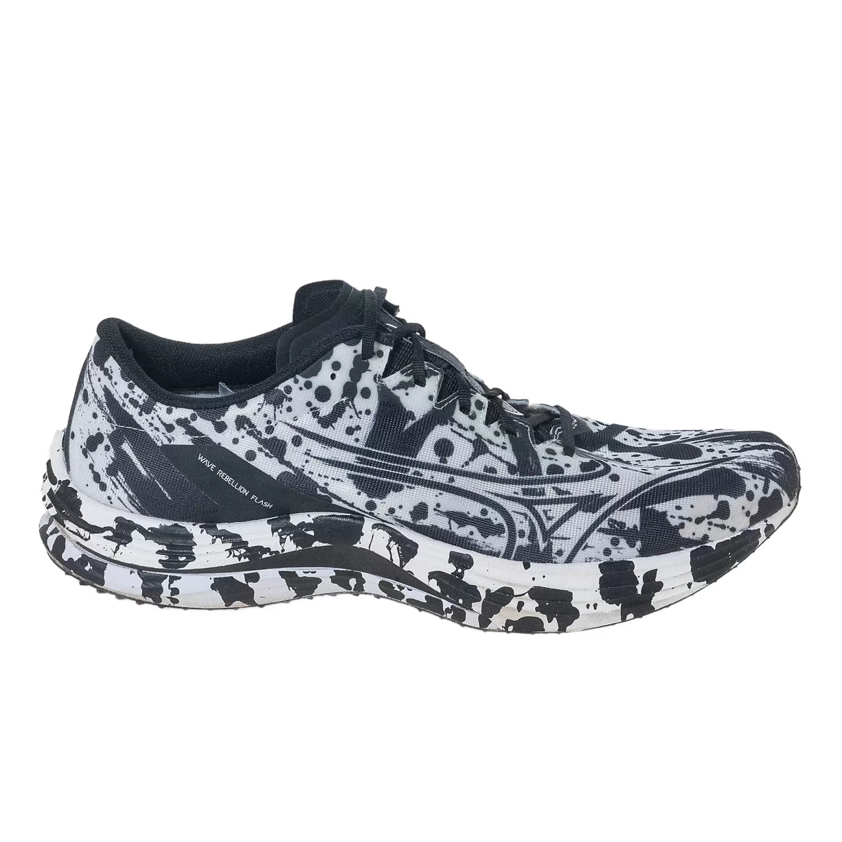 14Black/White