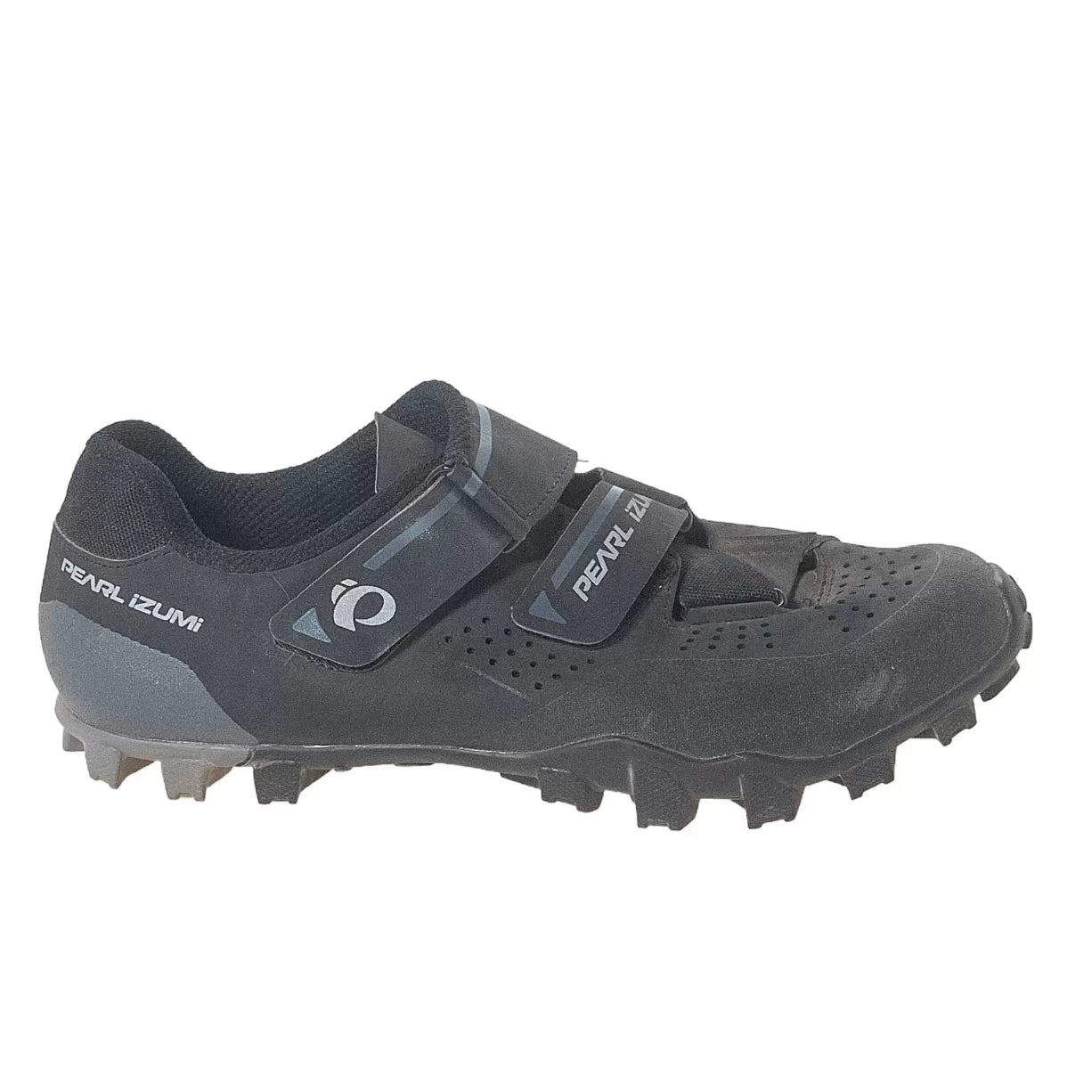39.0Black