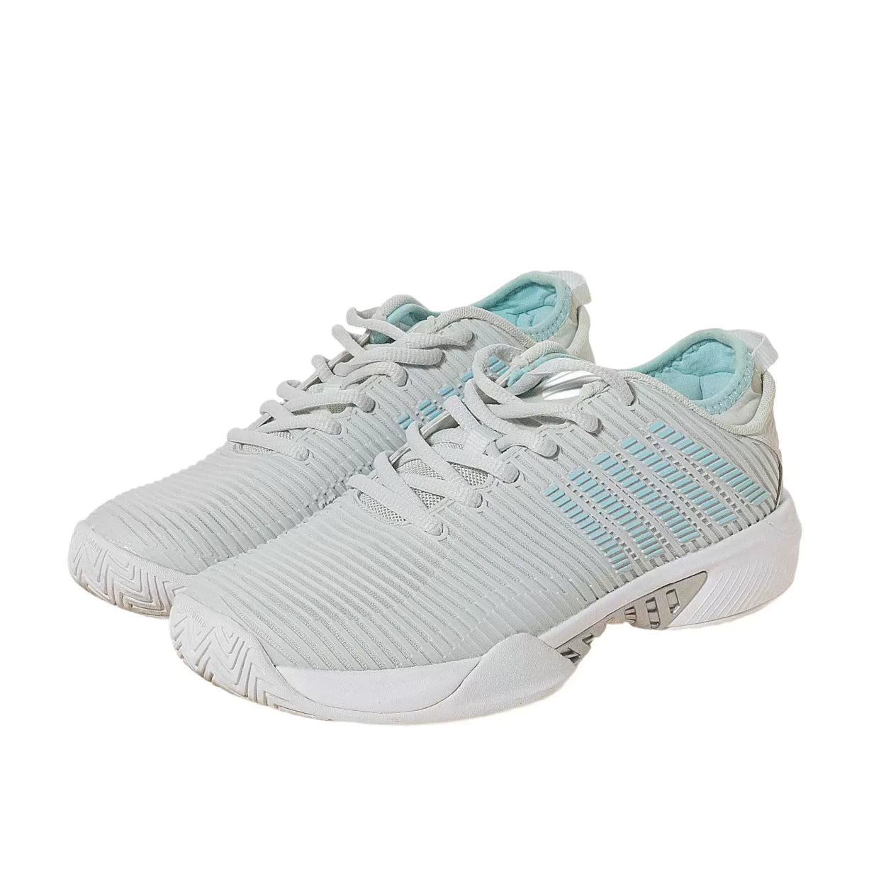8Gray/White