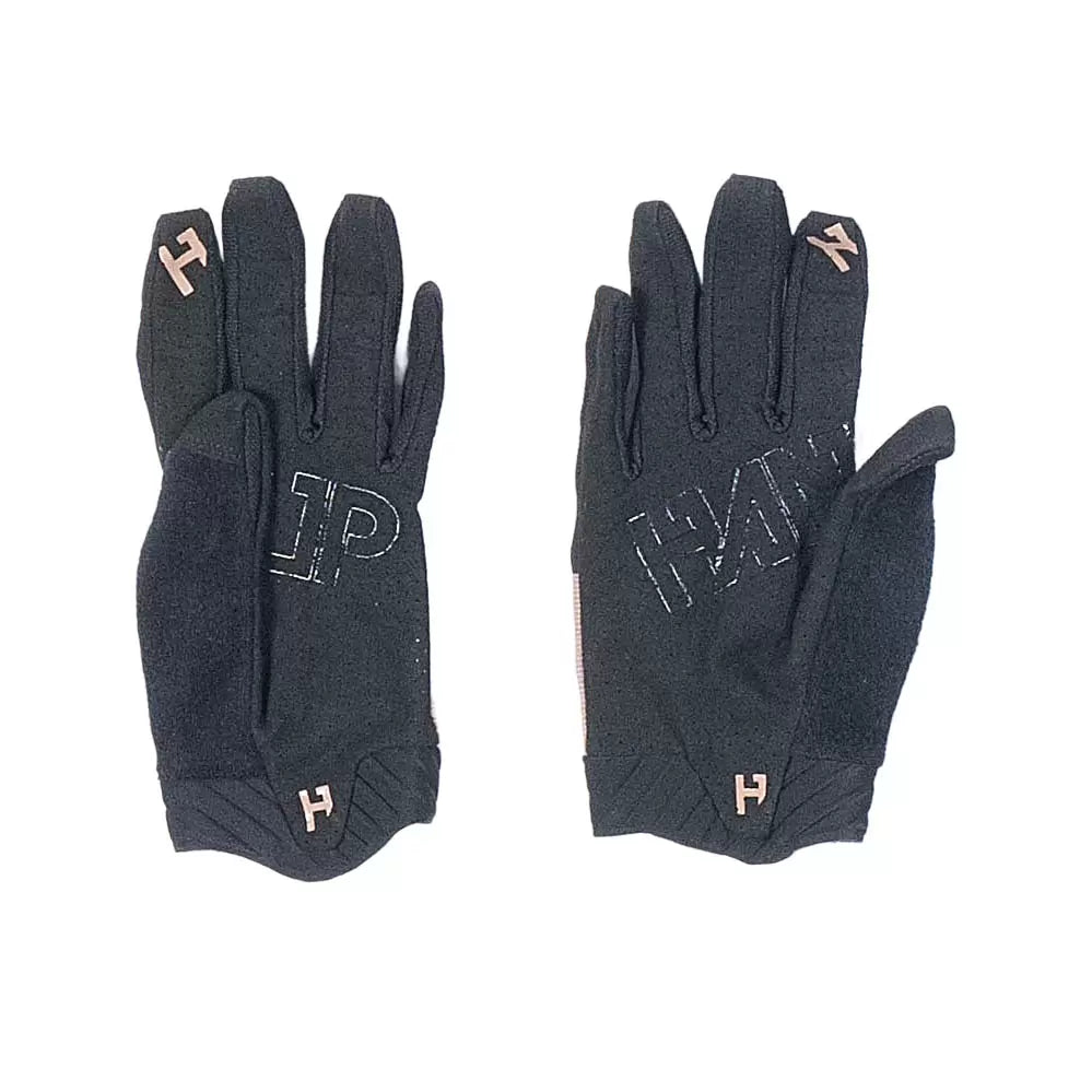 LTan/Black