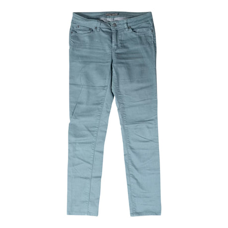 8 / 29Blue Gray