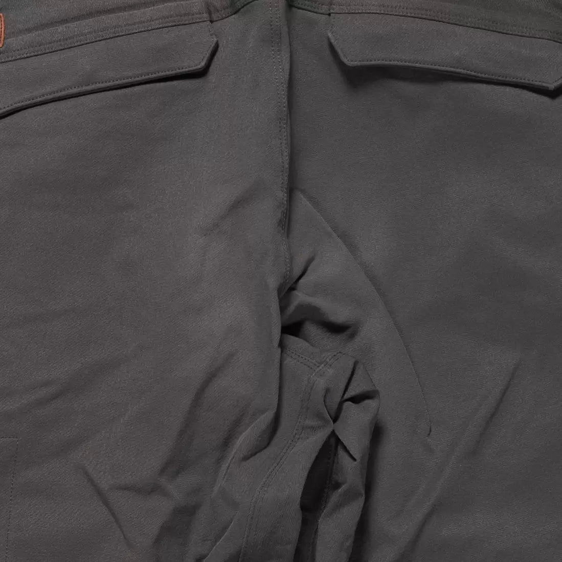 32Dark Green