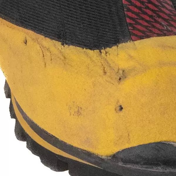 40Black / Yellow