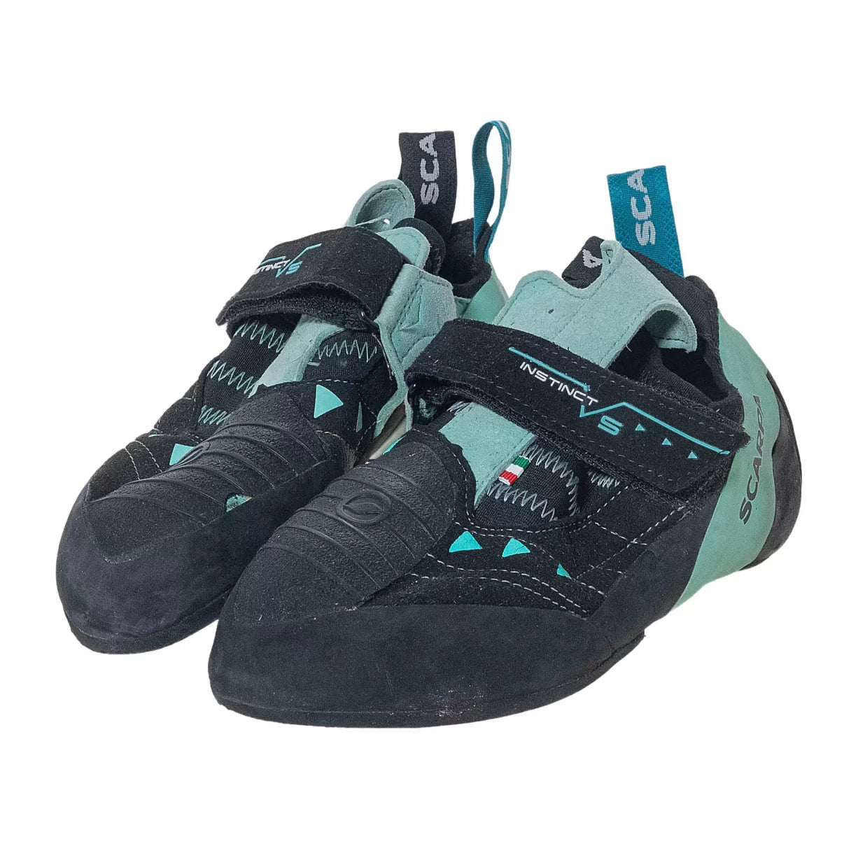 39.0Black