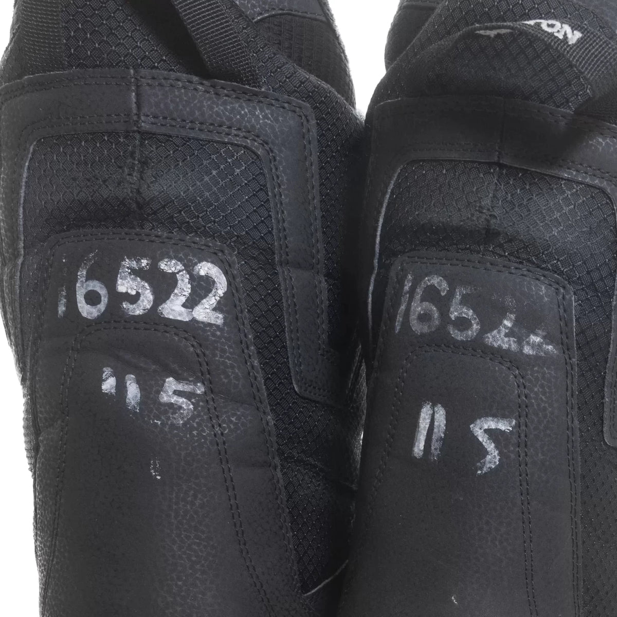 11.5Black