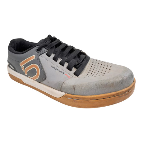 9.5Grey