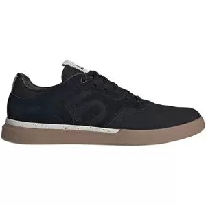 8Black/Black/Gum