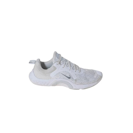 9White