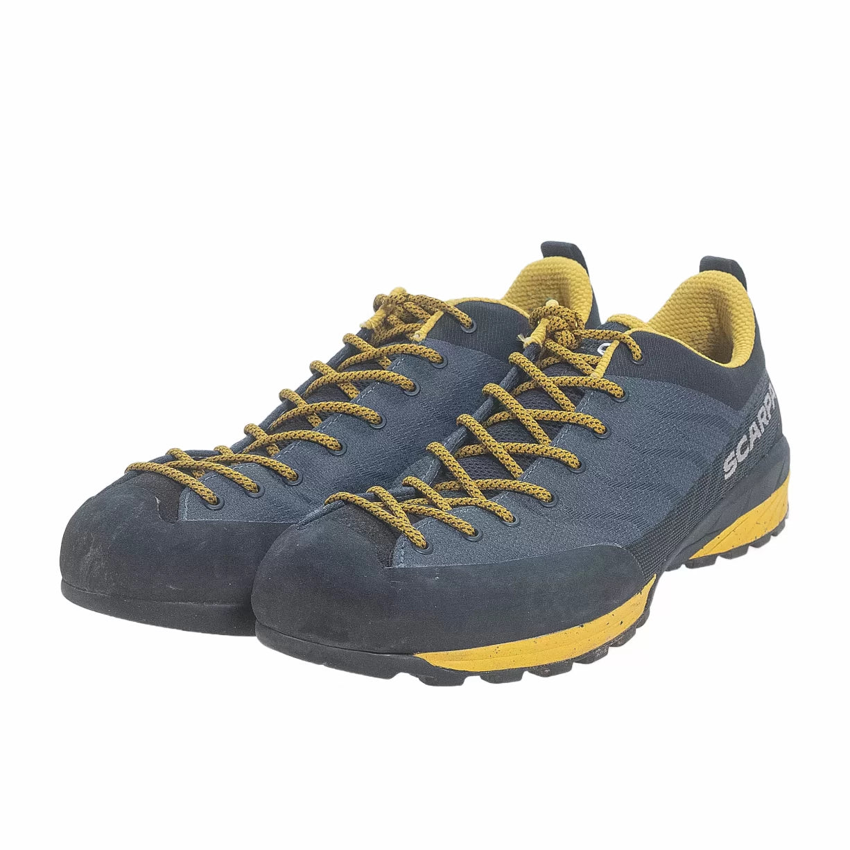 EU-44Black/Yellow