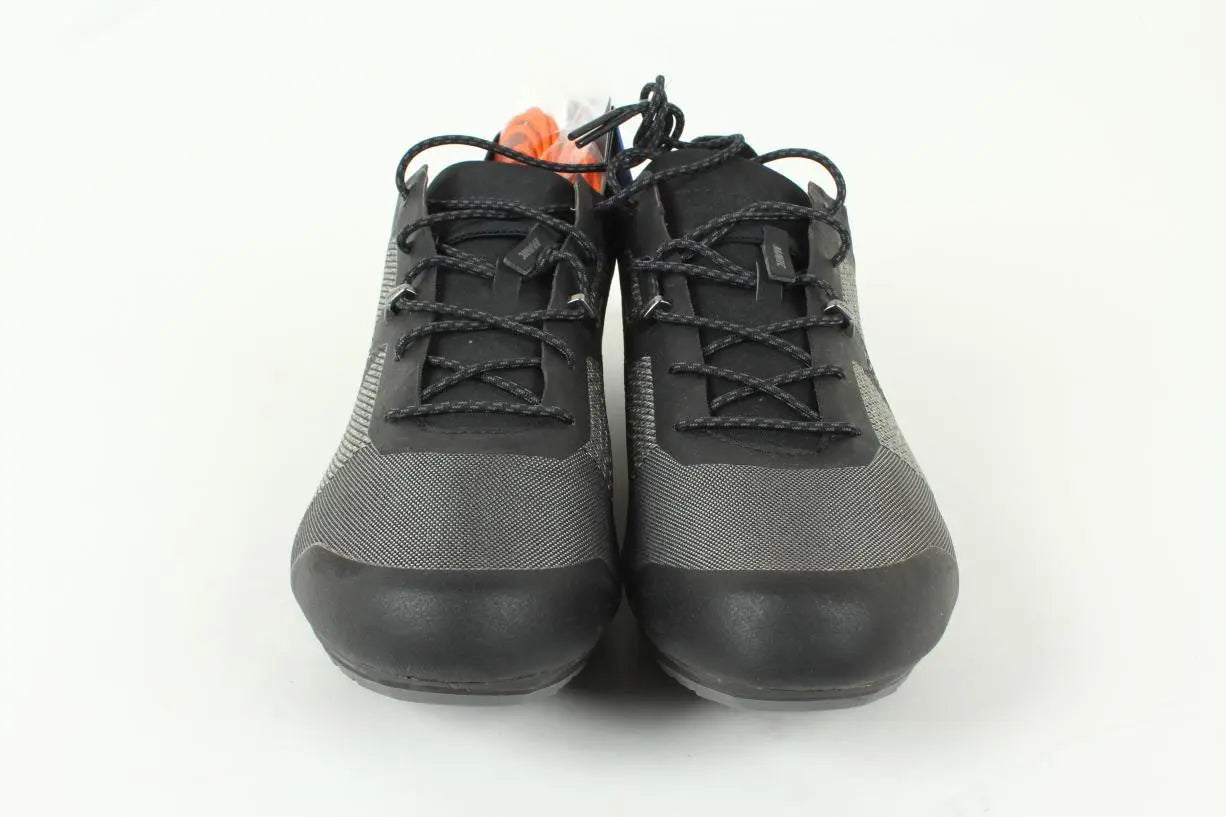 11.5Black/Magnet/Black