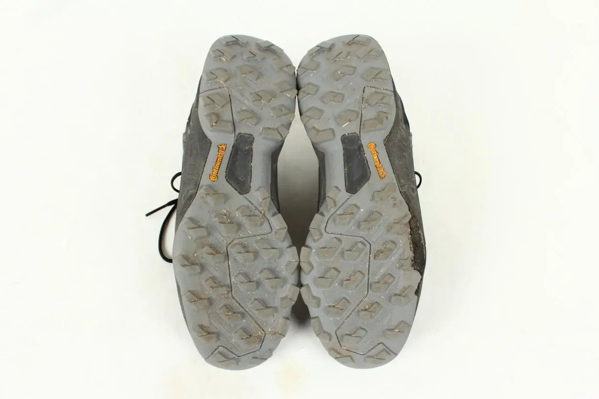 12Core Black/Grey Three/Solar Red