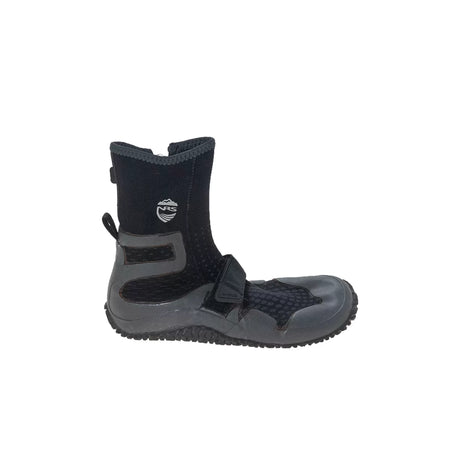 7Black/Grey